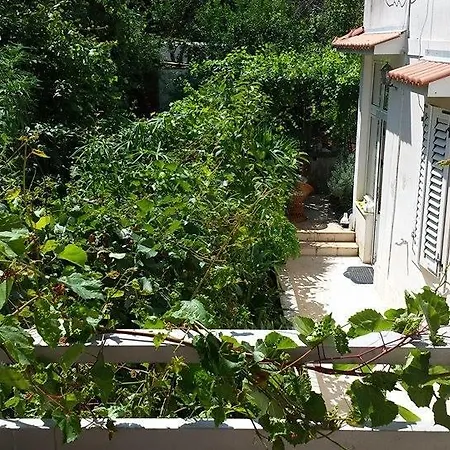 Lima Lazaneo Apartment