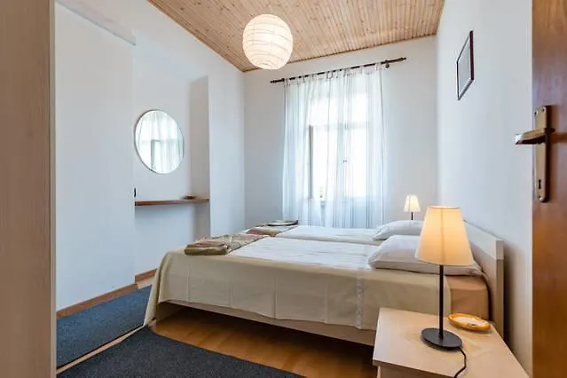 Lima Lazaneo Apartment
